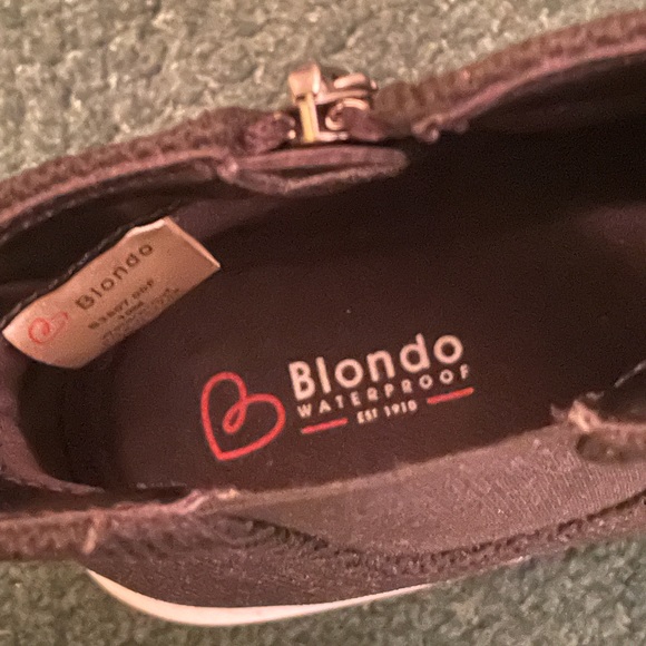 Blondo Waterproof High Top Sneakers - Picture 5 of 6